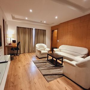King Suite Living Area Non-Smoking